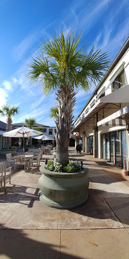 Shopping Mall «The Shops at Sea Pines Center», reviews and photos, 71 Lighthouse Rd #300, Hilton Head Island, SC 29928, USA