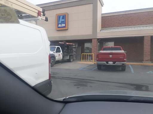 Supermarket «ALDI», reviews and photos, 18867 E 9 Mile Rd, Eastpointe, MI 48021, USA