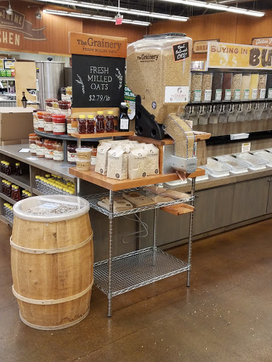 Grocery Store «Fresh Thyme Farmers Market- Town & Country», reviews and photos, 13957 Manchester Rd, Ballwin, MO 63011, USA