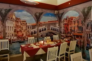 Ristorante Mamma Mia image