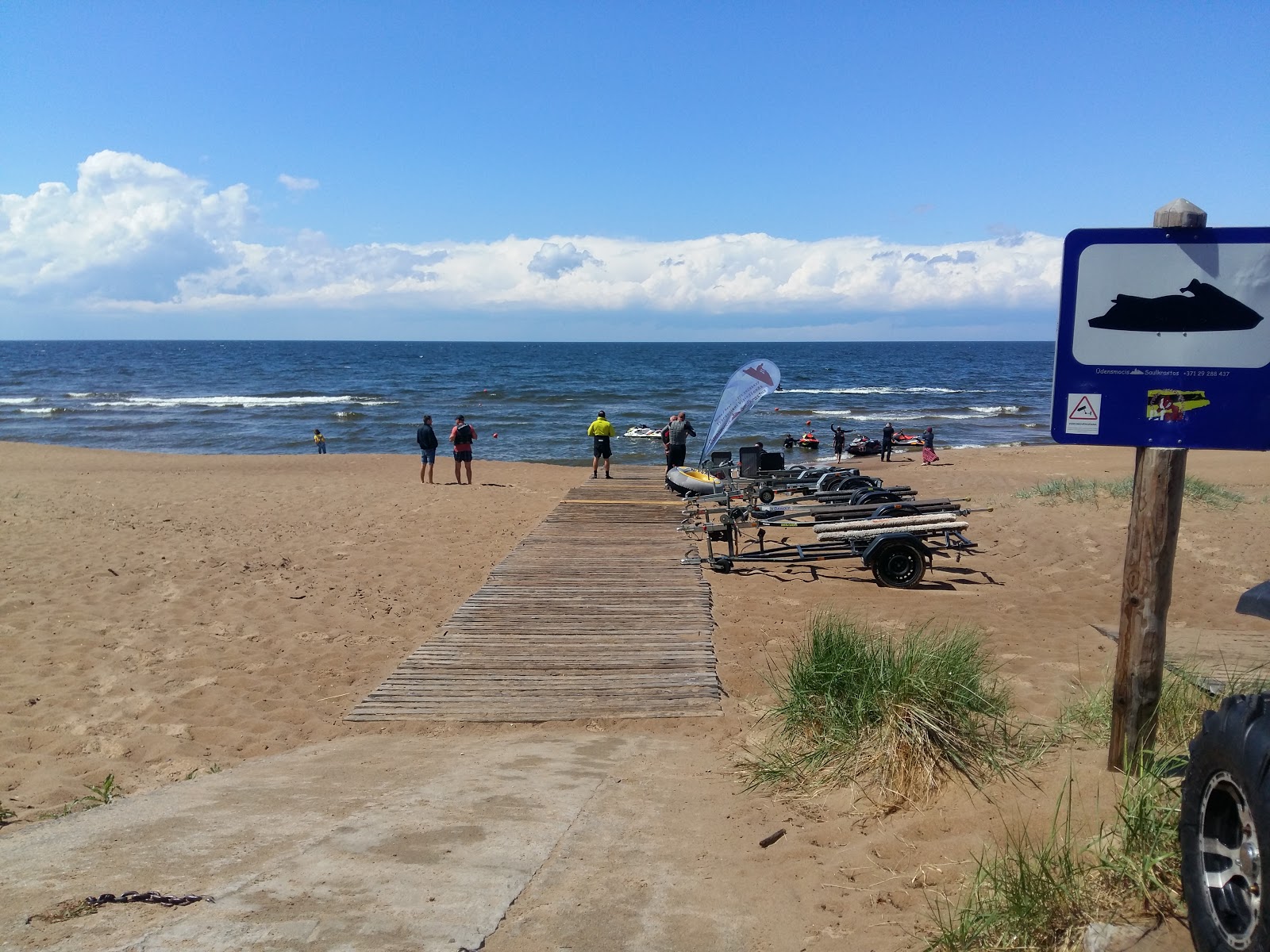Photo de Saulkrasti beach - recommandé pour les voyageurs en famille avec des enfants