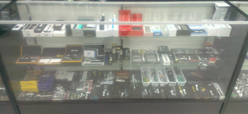 Tobacco Shop «Baytown Smoke Shop», reviews and photos, 3620 Garth Rd, Baytown, TX 77521, USA