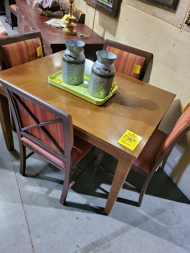 Used Furniture Store «IRCA», reviews and photos, 2620 E Greenway Rd, Phoenix, AZ 85032, USA