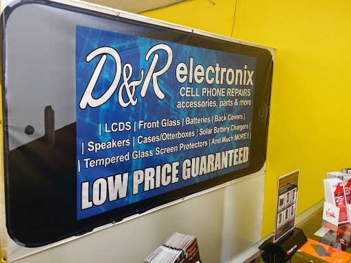 Electronics Repair Shop «D&R electronix Cell Phone Repair Iphone Samsung», reviews and photos, 6639 Magnolia Ave, Riverside, CA 92506, USA