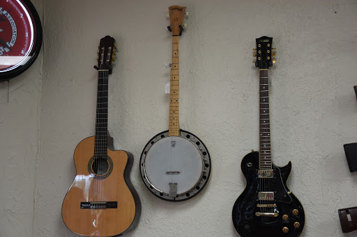 Pawn Shop «Mad Dog Pawn», reviews and photos, 3324 Manatee Ave W, Bradenton, FL 34205, USA