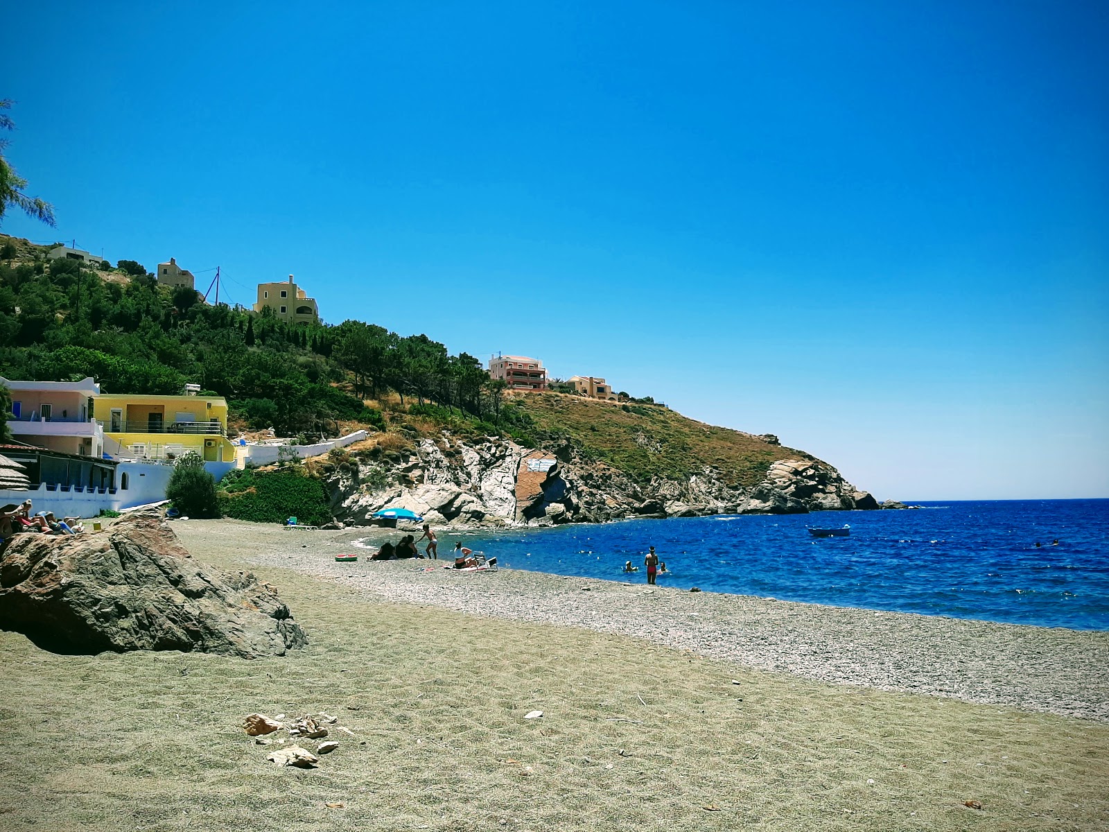 Fotografie cu Melitsachas beach cu nivelul de curățenie înalt