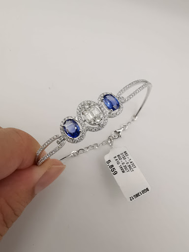 Jewelry Store «Studio Jewelers», reviews and photos, 2240 Bartow Ave, Bronx, NY 10475, USA