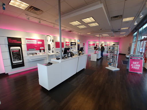 Cell Phone Store «T-Mobile», reviews and photos, 1981 Mohawk Blvd, Springfield, OR 97477, USA