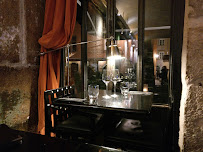 Atmosphère du Restaurant Le Café Épicerie - Le Bistrot de Chef de Cour des Loges à Lyon - n°5