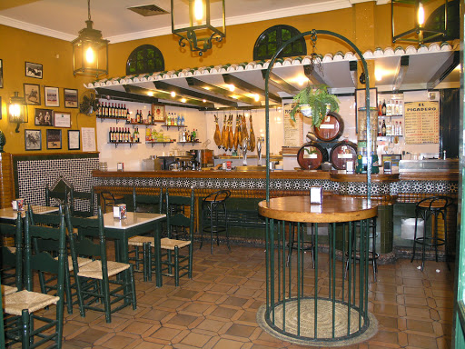 Información y opiniones sobre Bodega El Picadero de Sevilla