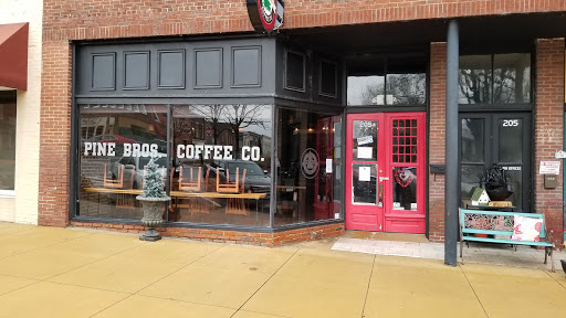 Coffee Shop «Pine Brothers Coffee Company», reviews and photos, 205 S Market St, Scottsboro, AL 35768, USA