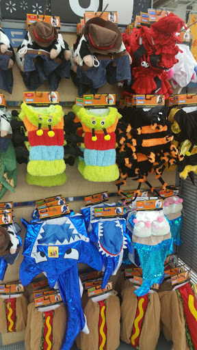 Department Store «Walmart Supercenter», reviews and photos, 800 S Us Hwy 81/287, Decatur, TX 76234, USA