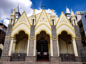 Iglesia de San Juan Bautist Puno virgen de la candelariaa