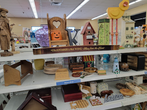 Thrift Store «Value Village», reviews and photos