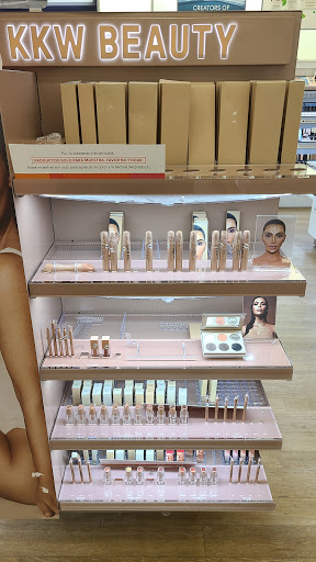 Hair Salon «Ulta Beauty», reviews and photos, 23000 Eureka Rd, Taylor, MI 48180, USA