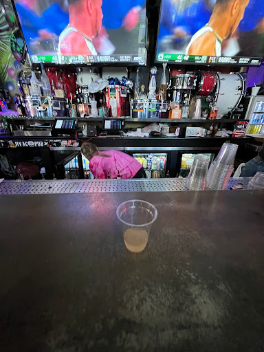Bar «HVAC Pub», reviews and photos, 3530 N Clark St, Chicago, IL 60657, USA