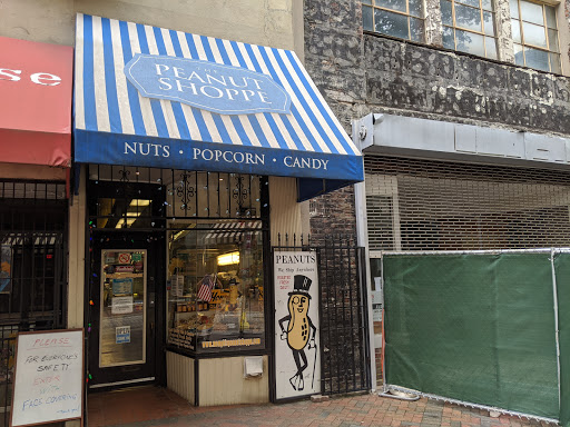 Nut Store «Peanut Shoppe Main Street», reviews and photos, 24 S Main St, Memphis, TN 38103, USA