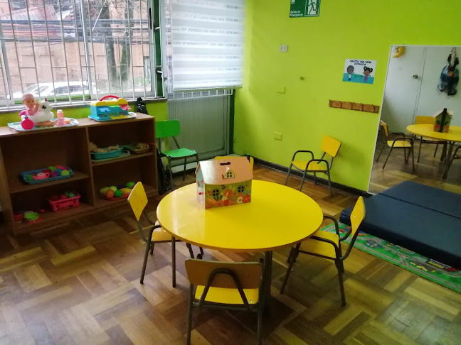 Teléfono de Sala Cuna y Jardín Infantil Montessori "AYUDAME A HACERLO SOLO""