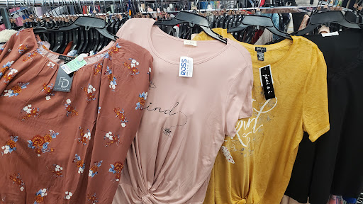 Clothing Store «Ross Dress for Less», reviews and photos, 3500 East-West Hwy, Hyattsville, MD 20782, USA