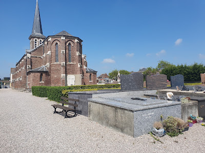 Cimetière à Les Attaques
