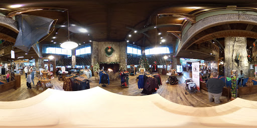 Outdoor Sports Store «Nantahala Outdoor Center Gatlinburg», reviews and photos, 1138 Parkway, Gatlinburg, TN 37738, USA