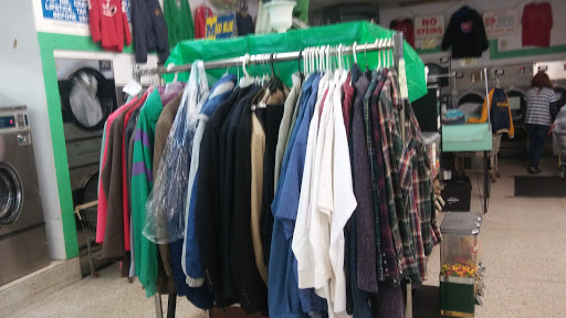 Laundromat «Tubs & Tumbler Coin Laundry & Dry Cleaning Service», reviews and photos, 3680 Elizabeth St, Wayne, MI 48184, USA