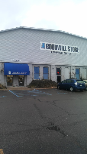 Thrift Store «Goodwill», reviews and photos