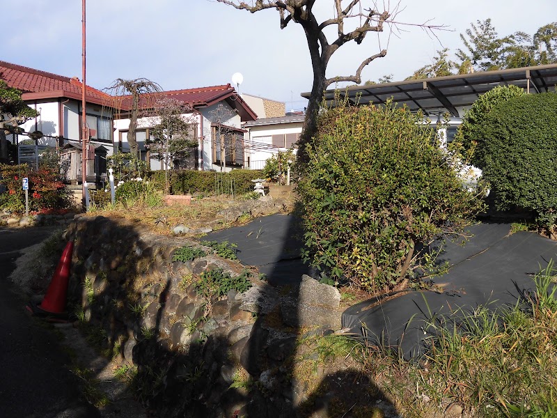 白山神社 【本町田跡地】