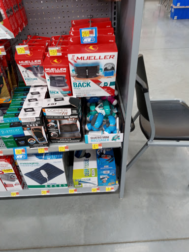 Supermarket «Walmart Neighborhood Market», reviews and photos, 75 S Broadview St, Greenbrier, AR 72058, USA