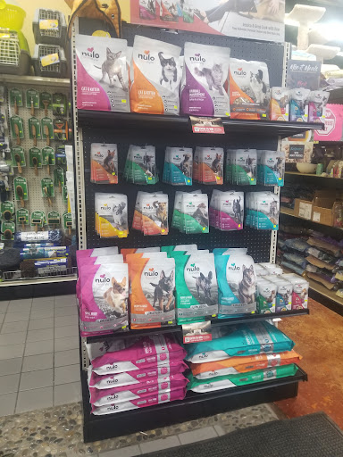 Pet Supply Store «Wags To Wiskers Pet Supplies», reviews and photos, 2423 W Stadium Blvd, Ann Arbor, MI 48103, USA