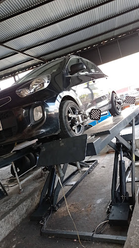 TECNICENTRO Y LUBRICADORA PC - Taller de reparación de automóviles