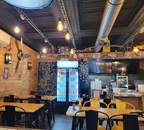 Atmosphère du Restaurant de hamburgers Sweety Burger à Mâcon - n°2
