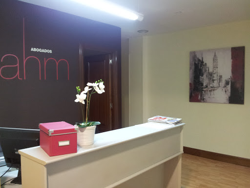 Información y opiniones sobre AHM ABOGADOS de Bilbao