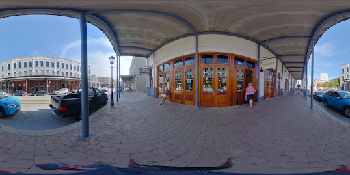 Liquor Store «Frankies Liquor Store», reviews and photos, 2218 Strand, Galveston, TX 77550, USA