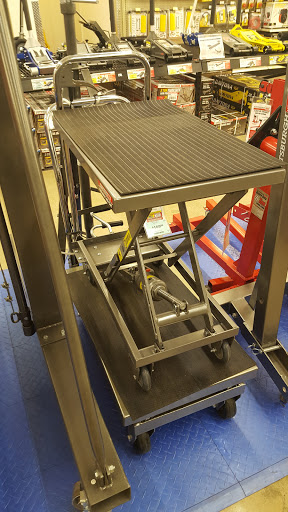 Hardware Store «Harbor Freight Tools», reviews and photos, 6324 Northwest Hwy, Crystal Lake, IL 60014, USA