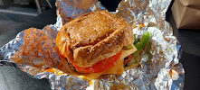 Cheeseburger du Restaurant de hamburgers Five Guys Lille Béthune - n°5