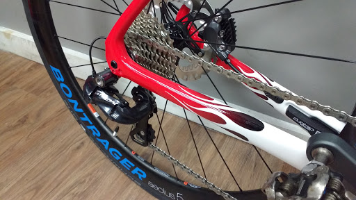 Bicycle Store «Trek Bicycle Store», reviews and photos, 3020 Wake Forest Rd, Raleigh, NC 27609, USA