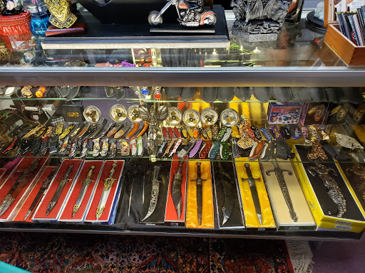 Gift Shop «Rocky Mudds Beads & Gifts», reviews and photos, 2364 Plainfield Rd, Crest Hill, IL 60403, USA