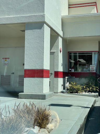 In-N-Out Burger image