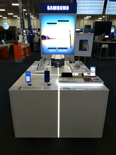 Electronics Store «Best Buy», reviews and photos, 5153 Elmore Avenue, Davenport, IA 52807, USA