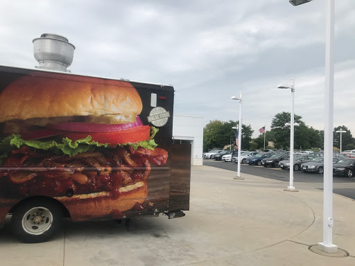 BMW Dealer «BMW of Milwaukee North», reviews and photos, 5990 N Green Bay Ave, Glendale, WI 53209, USA