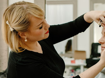 Theresa Makeup Artistry & Lashes