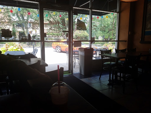 Restaurant «Evviva Pizzeria & Cafe», reviews and photos, 1022 College Ave, Wheaton, IL 60187, USA