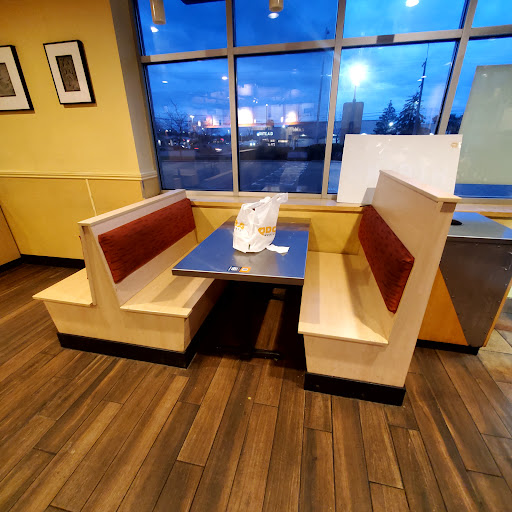 Mexican Restaurant «QDOBA Mexican Eats», reviews and photos, 16971 Newburgh Rd, Livonia, MI 48154, USA