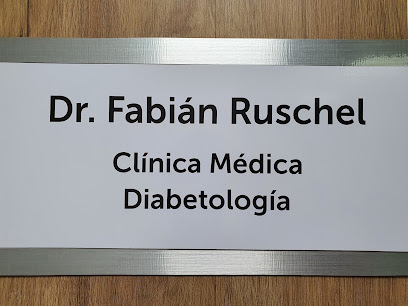Dr. Fabián Ruschel