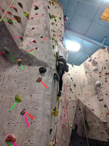 Gym «The Gravity Vault - Indoor Rock Gym», reviews and photos, 107 Pleasant Ave, Upper Saddle River, NJ 07458, USA