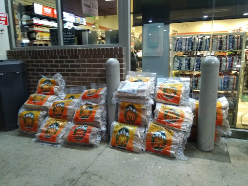 Convenience Store «7-Eleven», reviews and photos, 6730 Lee Hwy, Arlington, VA 22205, USA