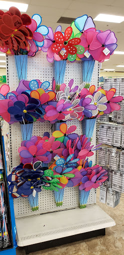 Dollar Store «Dollar Tree», reviews and photos, 55 NJ-17, East Rutherford, NJ 07073, USA