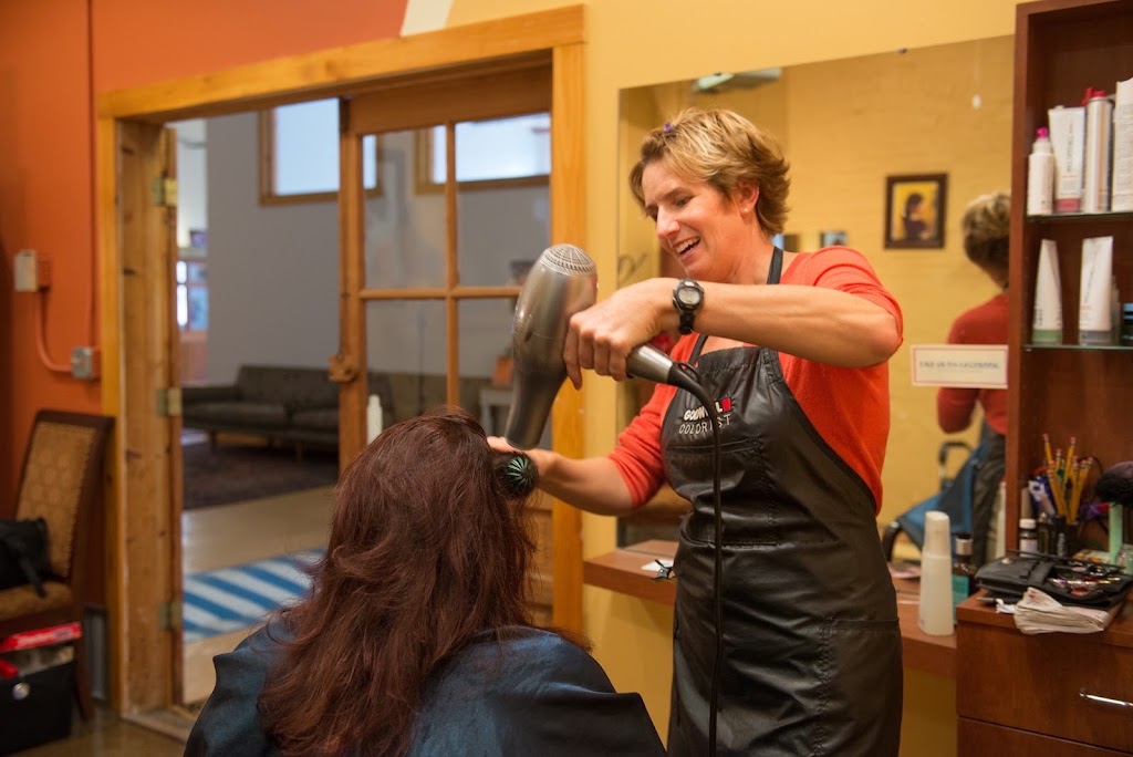 Continuous Creations Hair Salon 01062