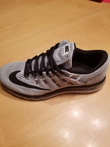 Sportswear Store «Nike», reviews and photos, 1261 Woodward Ave, Detroit, MI 48226, USA